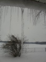 scary-icicle scary icicle
